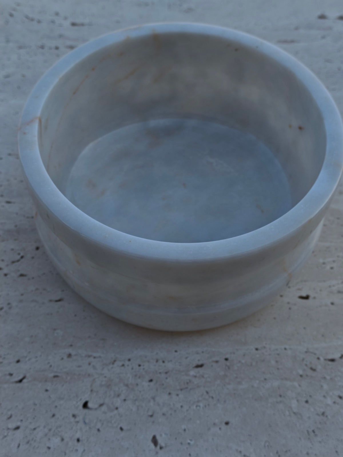 Large Polished Marble Pet Bowl – Natural Stone Food & Water Dish – Luxury Dog & Cat Feeding Bowl – 19 cm Diameter, 10 cm Height