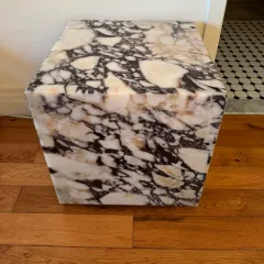 Calacatta Viola Mermer Küp | 40x40x40 cm | Doğal Taş - Mat veya Cilalı Seçenekli
